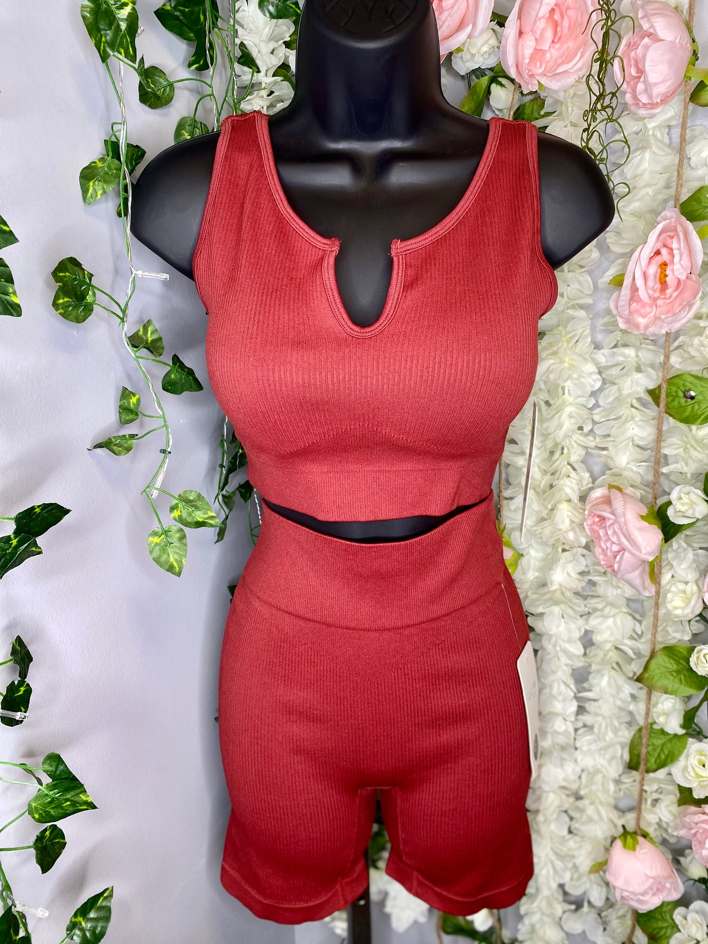 fashion styles fashion trends Day party fit Day party fashion Afterparty fashion After party fashion accessory two piece set active set